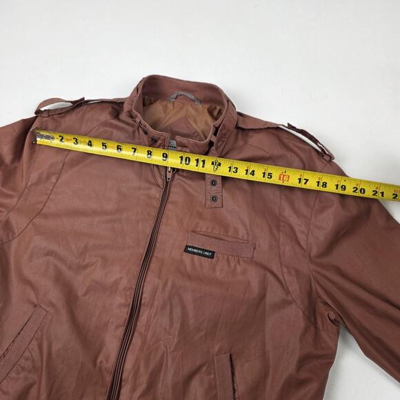 Vintage Members Only Jacket Mens Medium Brown Classic Racer Bomber Epaulets 80s - Picture 7 of 14